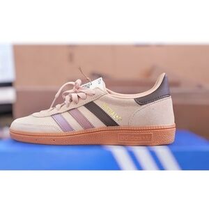 NIB RARE COLOR-Adidas Handball Spezial Hallo Blush in Magic Mauve-Clay W8.5
